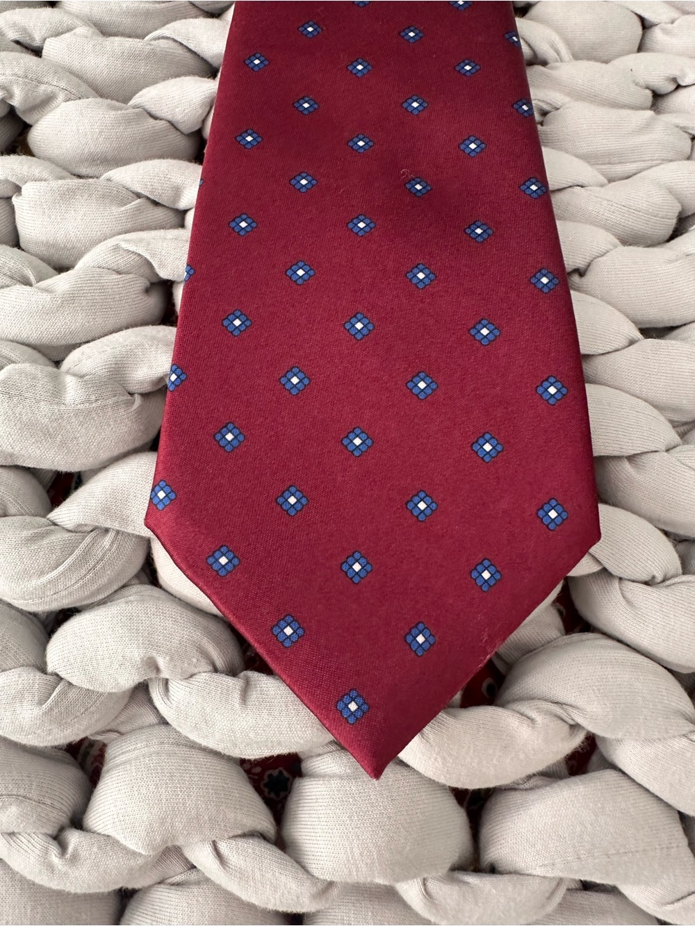 Burgundy Men's Tie with Blue Dot Motif
